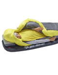 Sea To Summit Spark -1 Long - Sac de couchage femme -1°C bivouac Plume 850 cuin ultraléger compressible confortable 639g 5,7L, vue portée ouverture côté droit