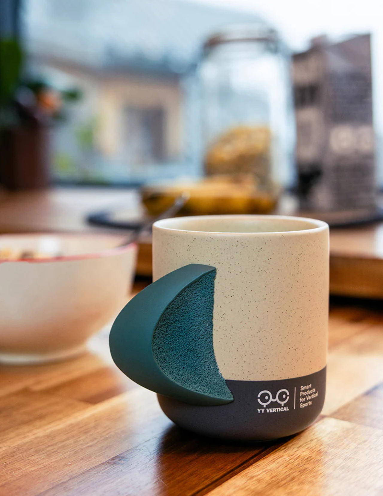 Tasse YY Vertical Climbing Mug Evo von Simon Favrot - Wettbewerb